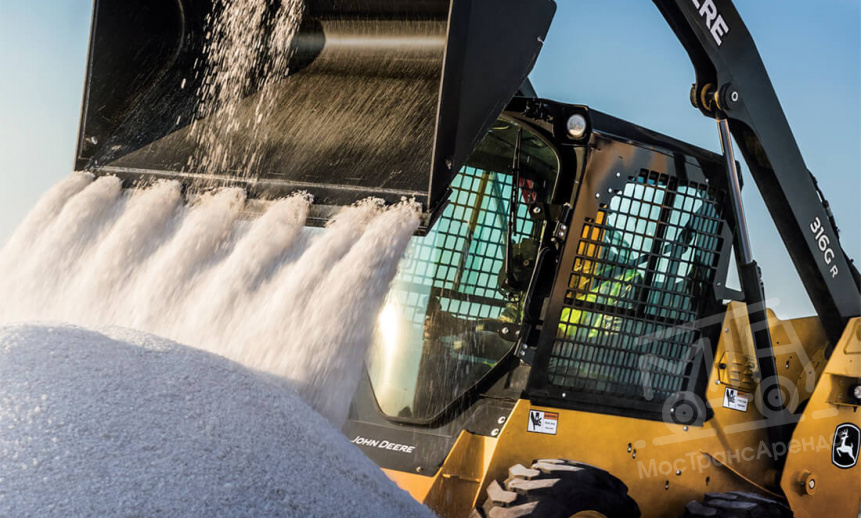 Аренда мини-погрузчика John Deere 316GR thumbnail 1