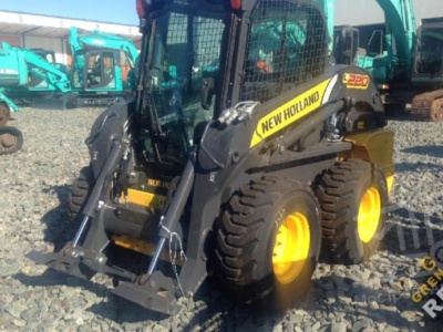 Аренда мини-погрузчика New Holland L220