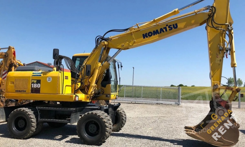 Аренда колесного экскаватора Komatsu PW180-7 thumbnail 0