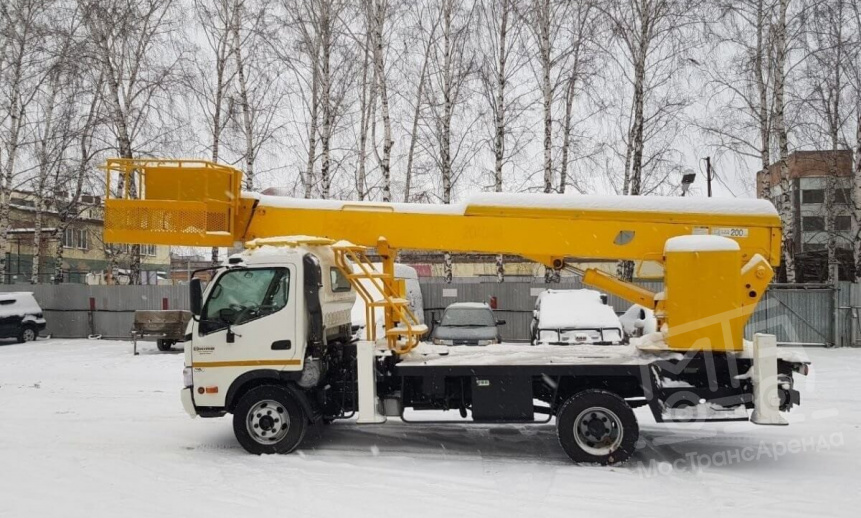 Аренда японской автовышки - 15 метров thumbnail 1