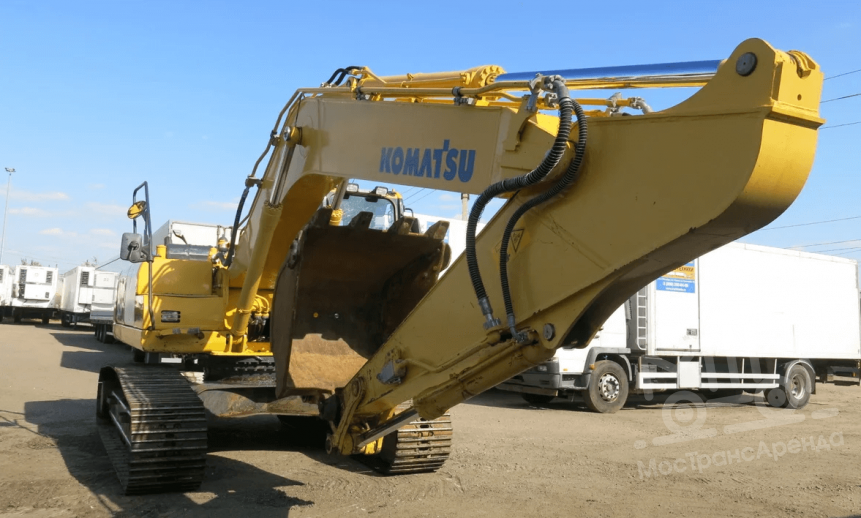 Аренда гусеничного экскаватора Komatsu PC220 thumbnail 0
