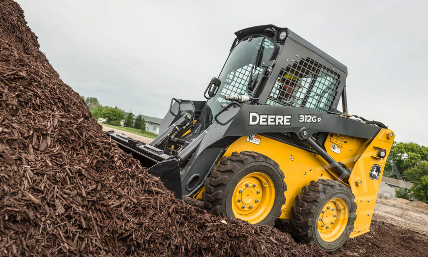 Аренда мини-погрузчика John Deere 312GR thumbnail 3