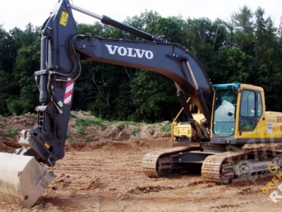 Аренда гусеничного экскаватора Volvo EC290
