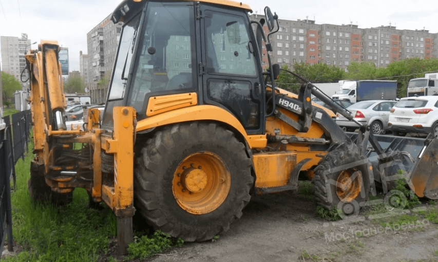 Аренда экскаватора-погрузчика Hyundai H940S thumbnail 1