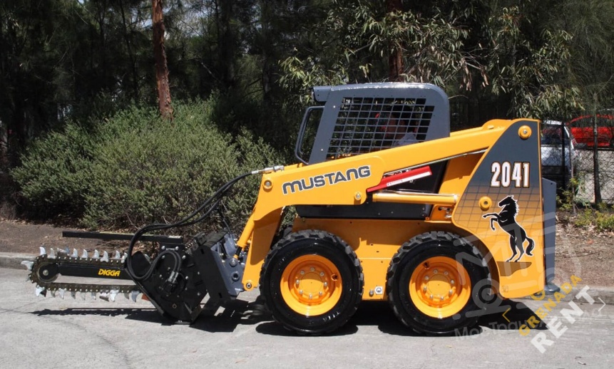 Аренда мини-погрузчика MUSTANG 2041 thumbnail 1