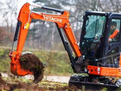 Аренда мини-экскаватора Hitachi ZX26U-5A