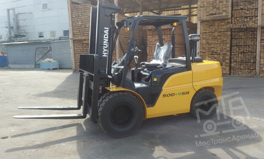 Аренда вилочного погрузчика Hyundai 50D-9SA thumbnail 1