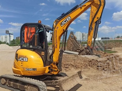 Аренда мини-экскаватора с узким ковшом