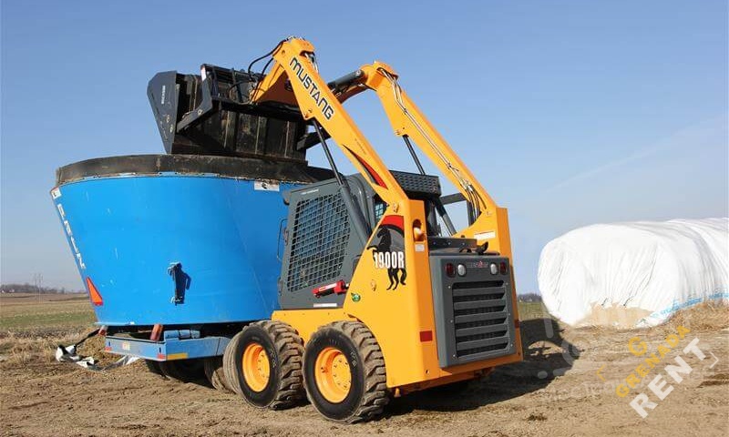 Аренда мини-погрузчика MUSTANG 1900R thumbnail 1