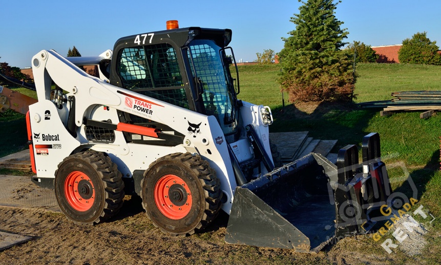 Аренда мини-погрузчика Bobcat S770 thumbnail 0