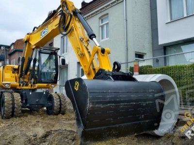 Аренда колесного экскаватора JCB JS145W