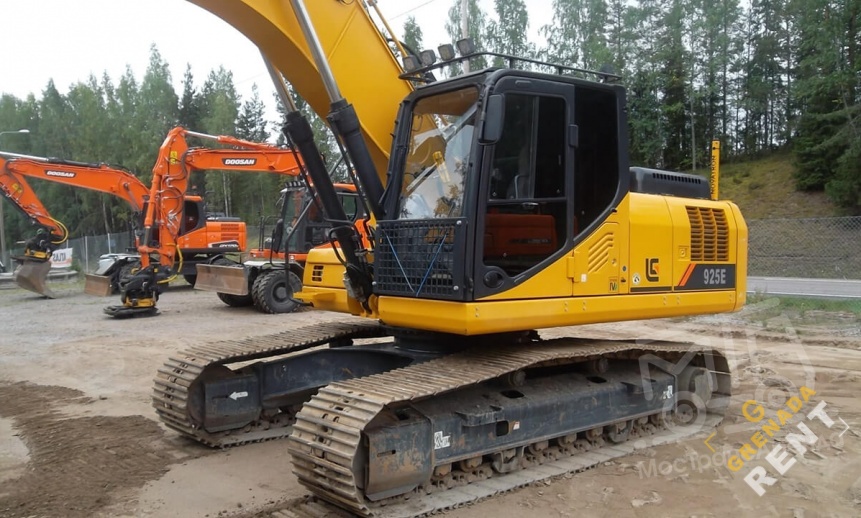 Гусеничный экскаватор LiuGong 925E thumbnail 3