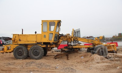 Аренда грейдера ДЗ 143 - 12,5 тонн thumbnail 2
