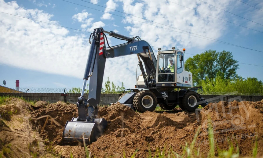 Аренда колесного экскаватора Tvex 140W thumbnail 2