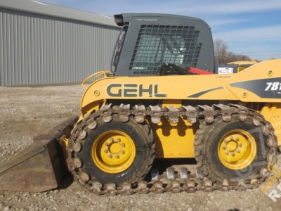 Аренда мини-погрузчика GEHL SL 7810