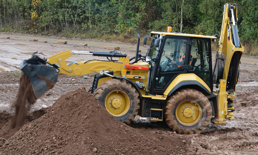 Аренда экскаватора-погрузчика CAT 444F2 thumbnail 0