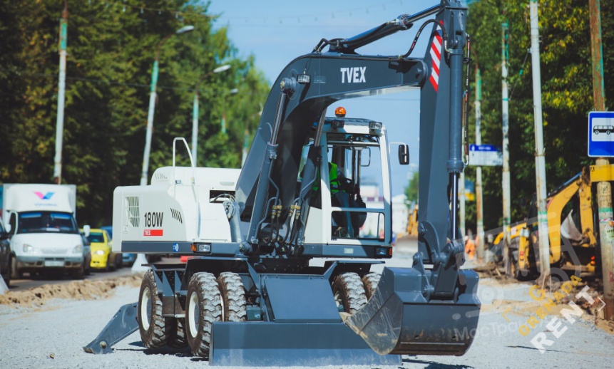 Аренда колесного экскаватора Tvex 180W thumbnail 1