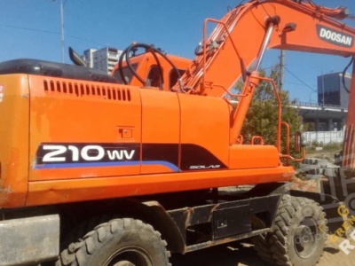 Аренда колесного экскаватора Doosan DX210W