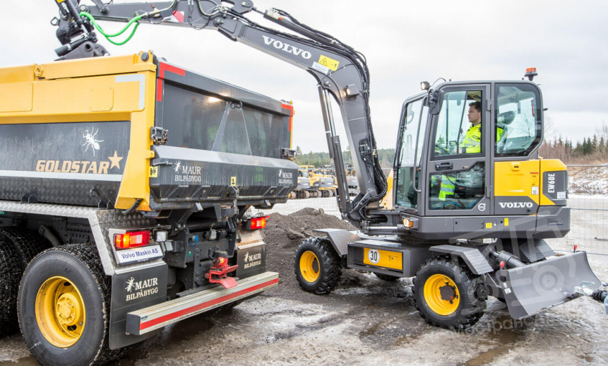 Аренда мини-экскаватора VOLVO EW60C thumbnail 1