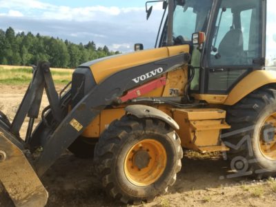 Аренда экскаватора-погрузчика Volvo BL71B