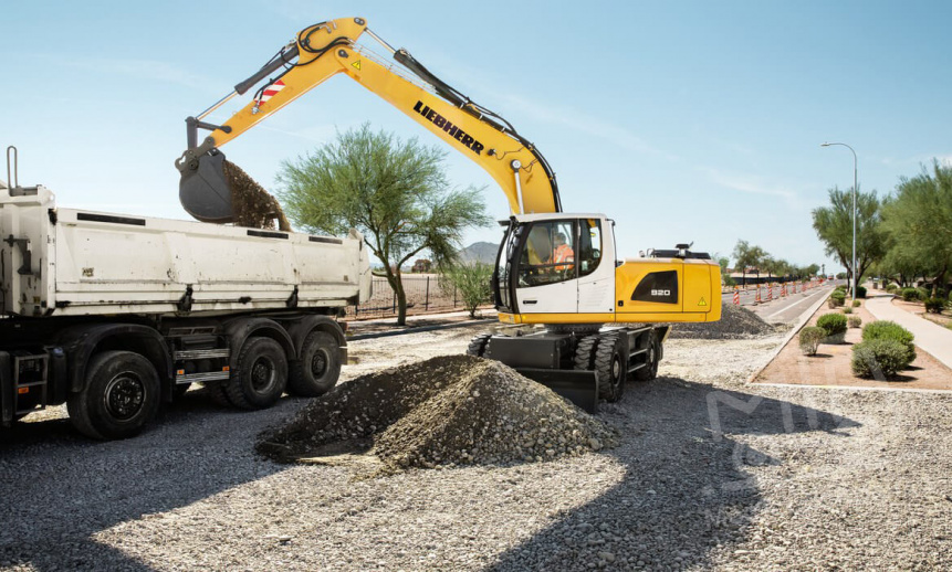 Аренда колесного экскаватора Liebherr A 920 Litronic thumbnail 1