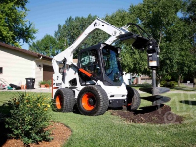Аренда мини-погрузчика Bobcat A770