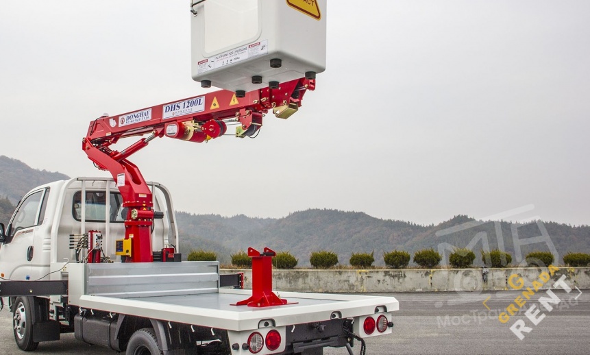 Аренда японской автовышки - 16 метров thumbnail 2