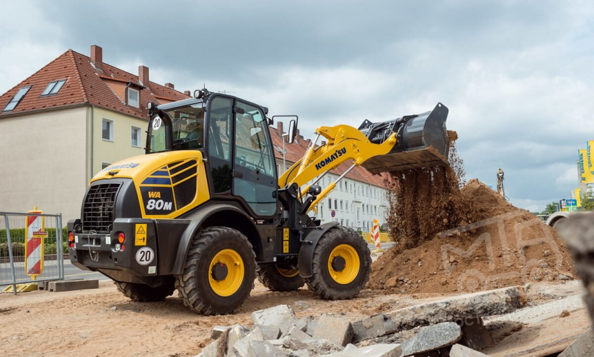 Аренда фронтального погрузчика Komatsu WA80M thumbnail 0