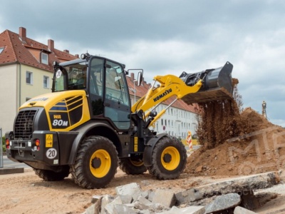 Аренда фронтального погрузчика Komatsu WA80M